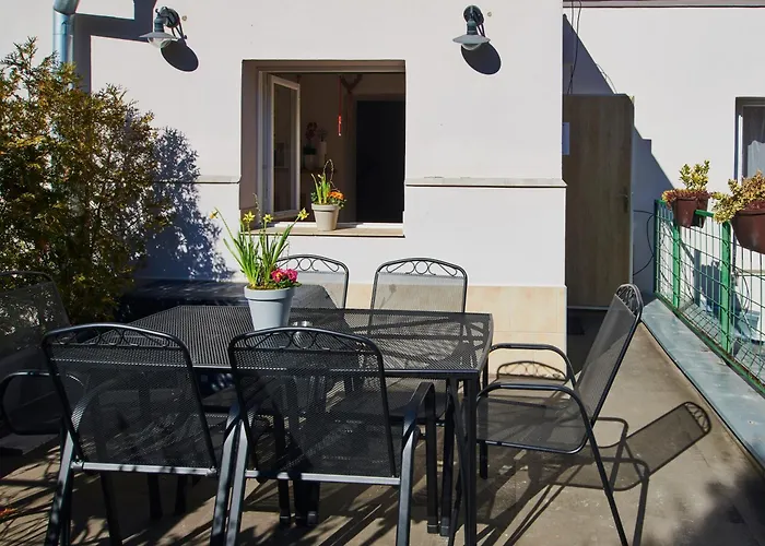 Cozy Apartments With Terrace Near Prague Castle