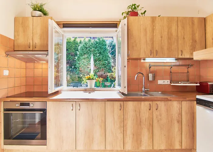 Cozy Apartments With Terrace Near Prague Castle