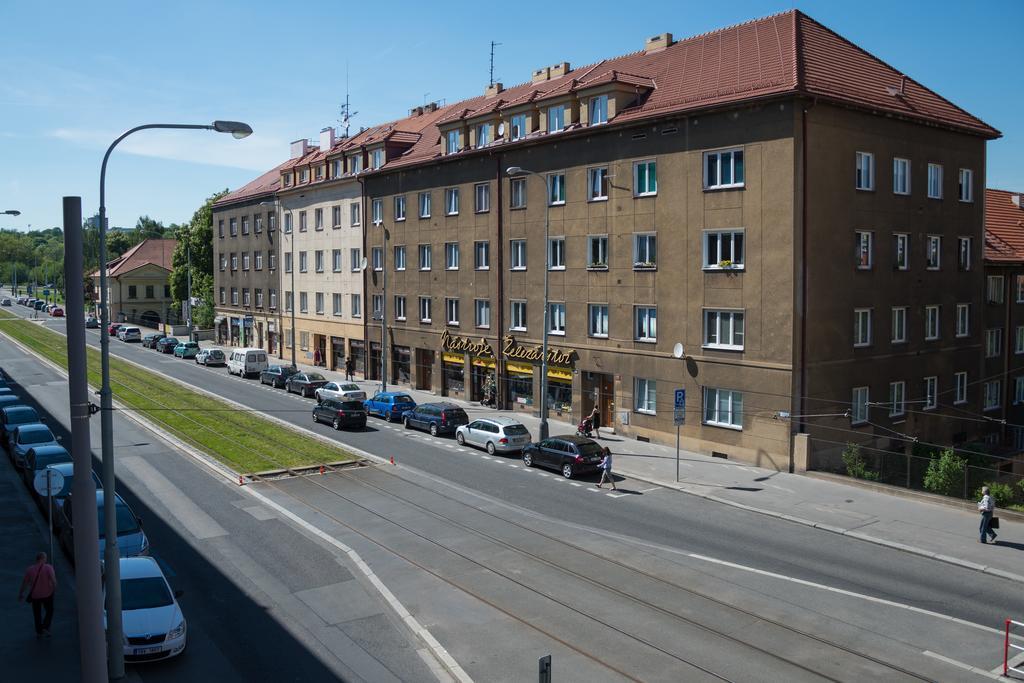 Cozy With Terrace Near Castle Апартаменты Прага